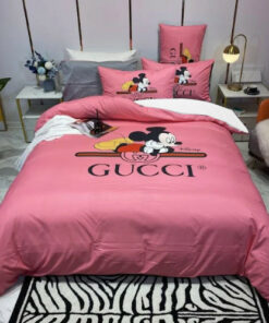 x Mickey Signature Logo In Pink Background Bedding Set King