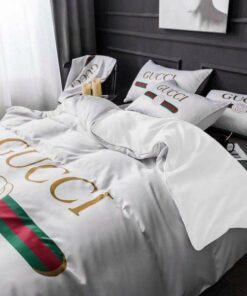 Signature Logo In White Background Bedding Set King