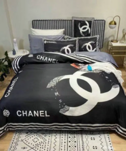 Best Chanel Black Background Bedroom Set