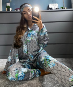 SATIN PYJAMAS WITH FLOWERS IN GRAY