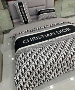 Luxury Brand Bedding Set DN9131037
