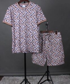 New Arrival Luxury Brand Unisex T-shirt Hot Gift PEA345830