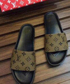 Limited Edition Unisex Slippers PEA346086